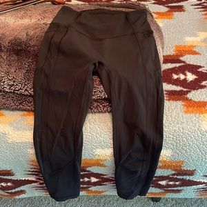 Lululemon cropped legging - black - size 6